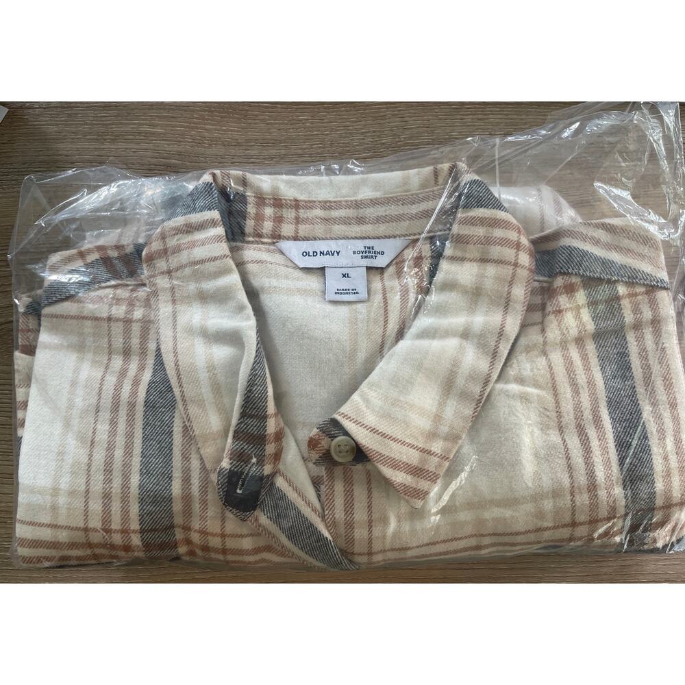 Old Navy Cream Plaid Flannel Boyfriend Button Down Shirt Top NEW XL Womens Warm - Picture 2 of 9